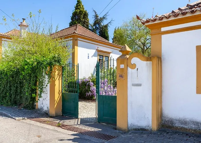 Rum i privatbostad Estilo Africano Ramalhal